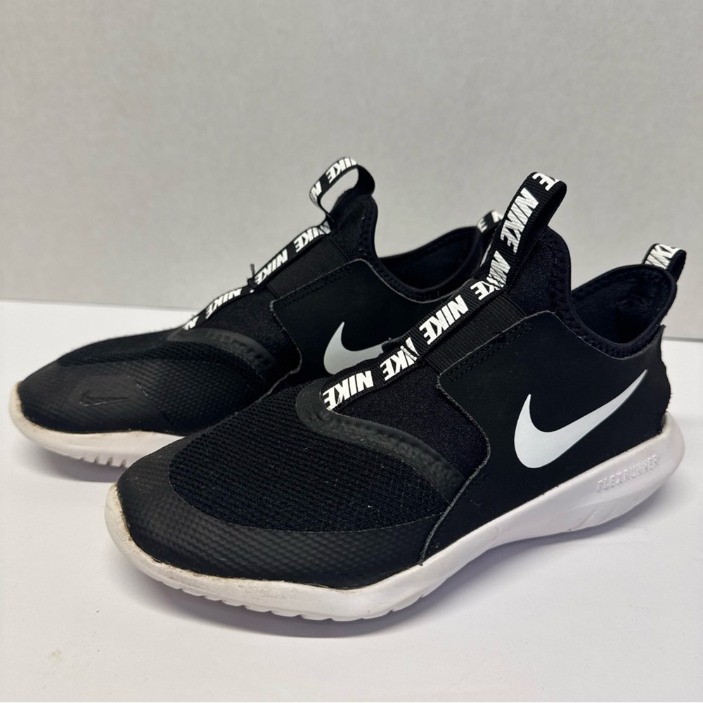 Nike Boys Flex Runner AT4662-001 Black Running Shoes Sneakers Size 4.5Y
